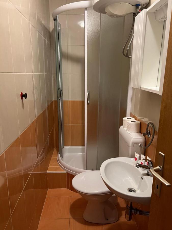 Apartmani Kacola 图彻皮 外观 照片